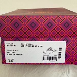 Tory Burch,  Size 7.5, Light Makeup